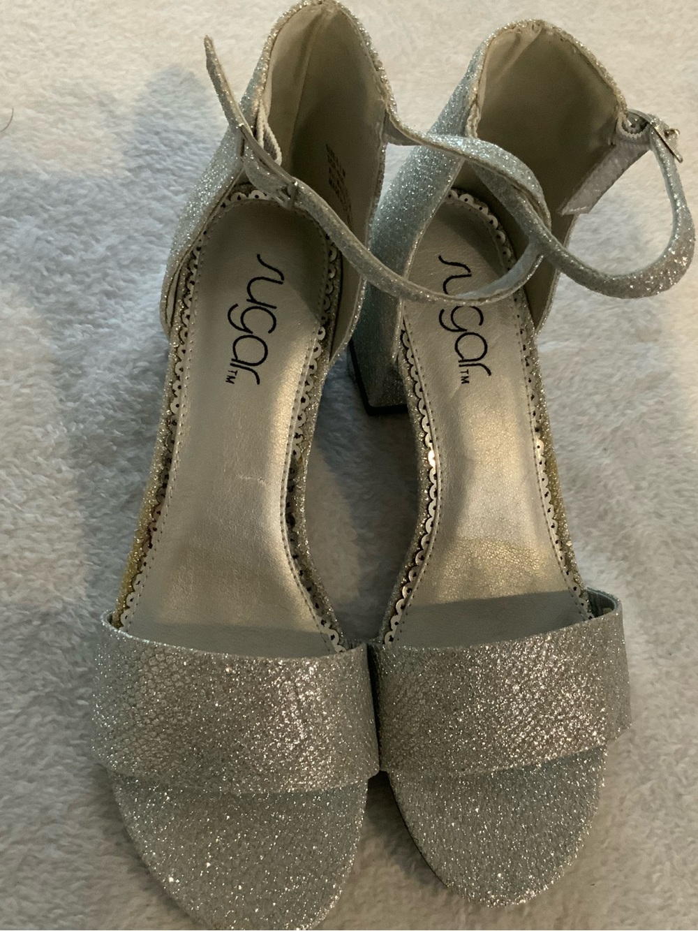 Sugar Silver Glitter Block Heel Sandals Ankle Strap size 6.5. New no box sku3182
